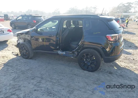 2025 Jeep Compass Latitude 4X4 из США, поврежденный, VIN 3C4NJDBN6ST528988